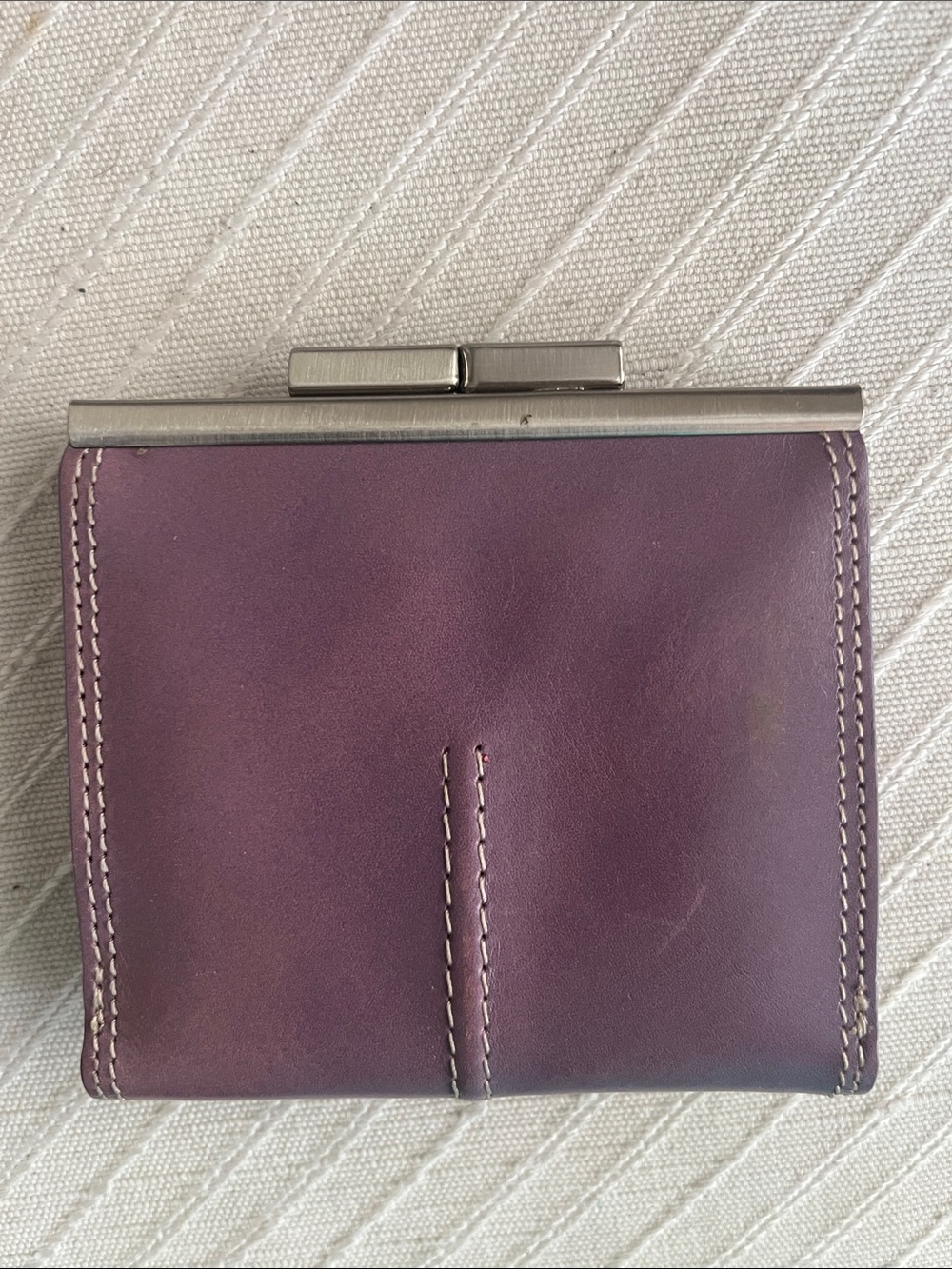 Kenneth Cole Plum Leather Wallet - Picture 2 of 6